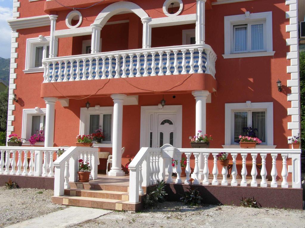 Hotel Wellness & Spa Angelo Gabriel Petrovac Quarto foto