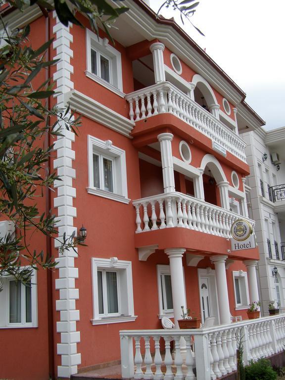 Hotel Wellness & Spa Angelo Gabriel Petrovac Exterior foto